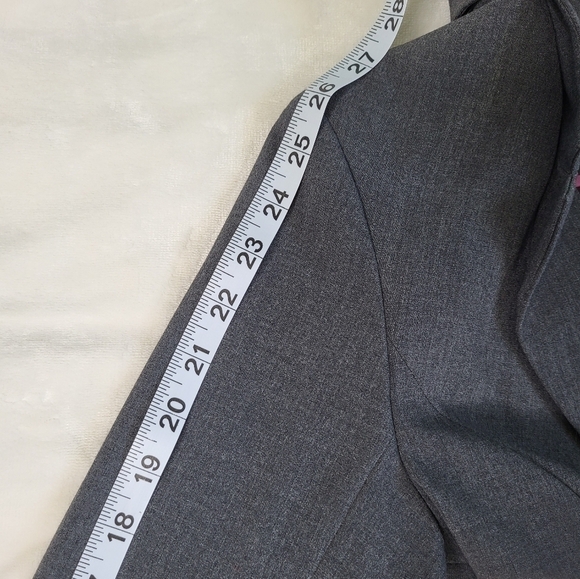 CANDIES Blazer. Ladies Size Large. Dark Grey. Built in Shoulder Pads - Picture 7 of 10